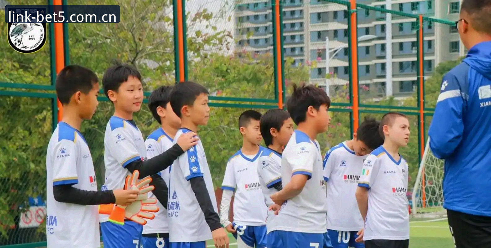 Bet5体育苹果版官方下载 U17世界杯抽签解析:中国男足vs西班牙摩洛哥,Bet5体育平台v2.3.0版本带来全新观赛体验
